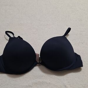 VICTORIAS SECRET BRA